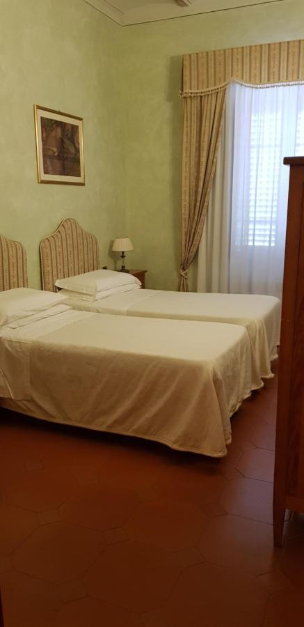 B&B Palazzo Al Torrione 2 San Gimignano Exterior foto
