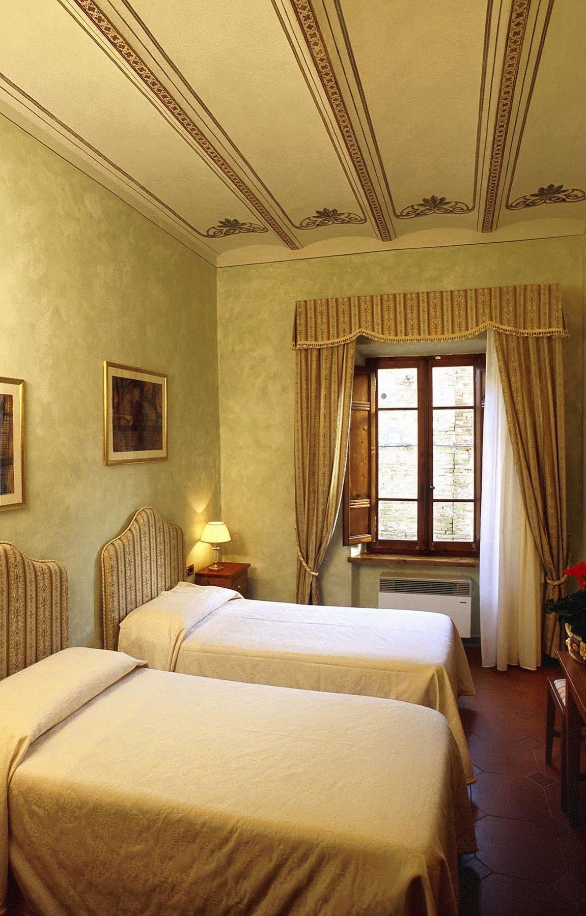 B&B Palazzo Al Torrione 2 San Gimignano Exterior foto